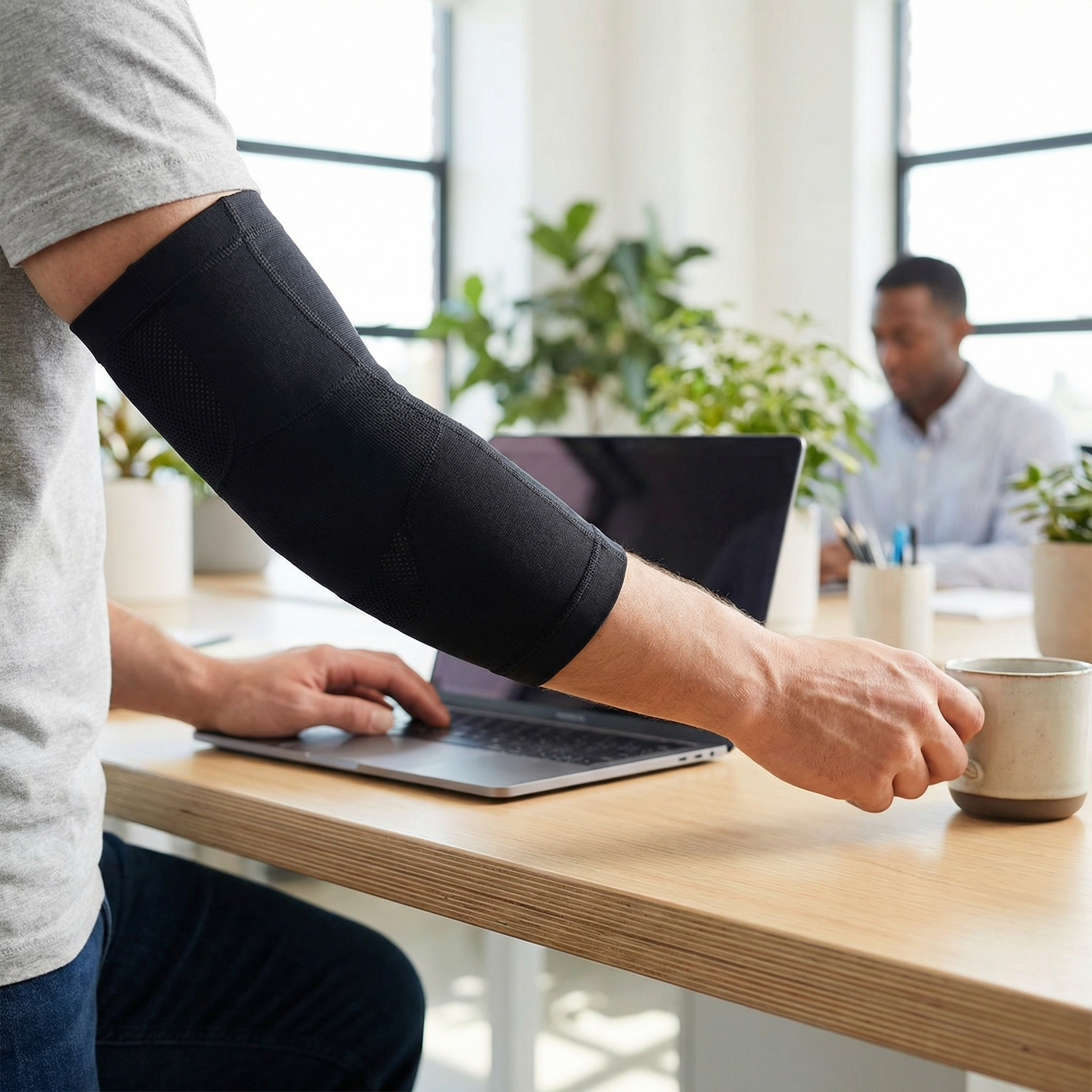 理学療法士推奨の肘サポーターの特徴