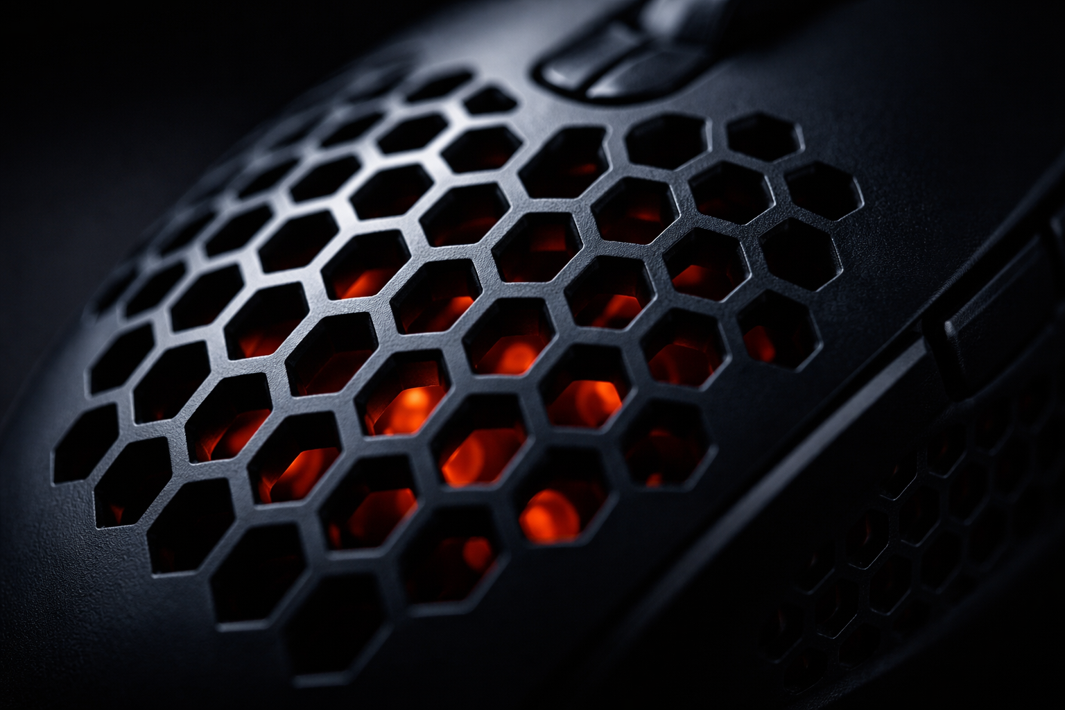Shell hexagonal en nid d'abeille — coque perforée souris gaming G-Wolves